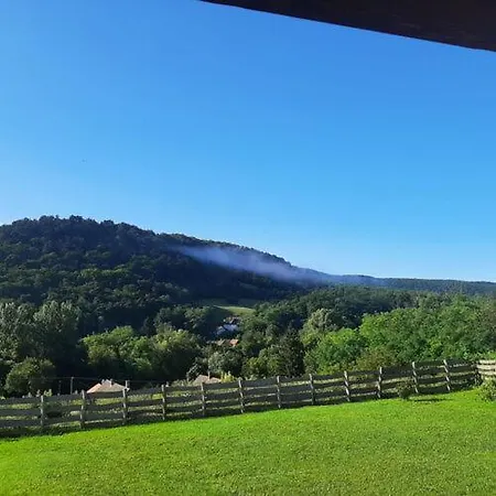 Kata Vendeghaz Holiday home *